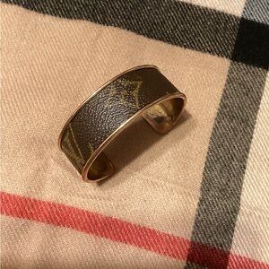 FASHION USED CUFF…TAKE AS IS…